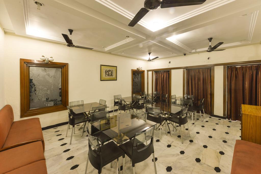 Camac Plaza Hotell Kolkata Eksteriør bilde