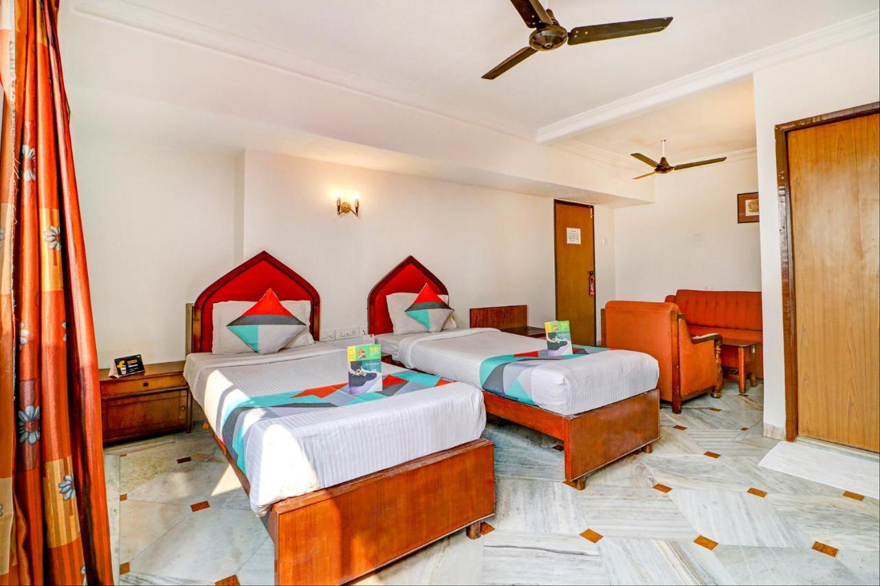 Camac Plaza Hotell Kolkata Eksteriør bilde